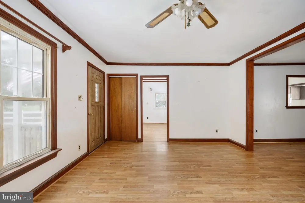 1881 FAIRPORT RD Reedville, VA 22539