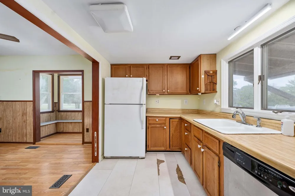 1881 FAIRPORT RD Reedville, VA 22539