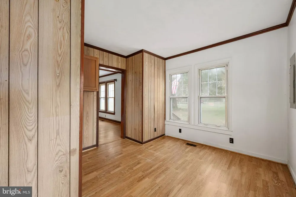 1881 FAIRPORT RD Reedville, VA 22539