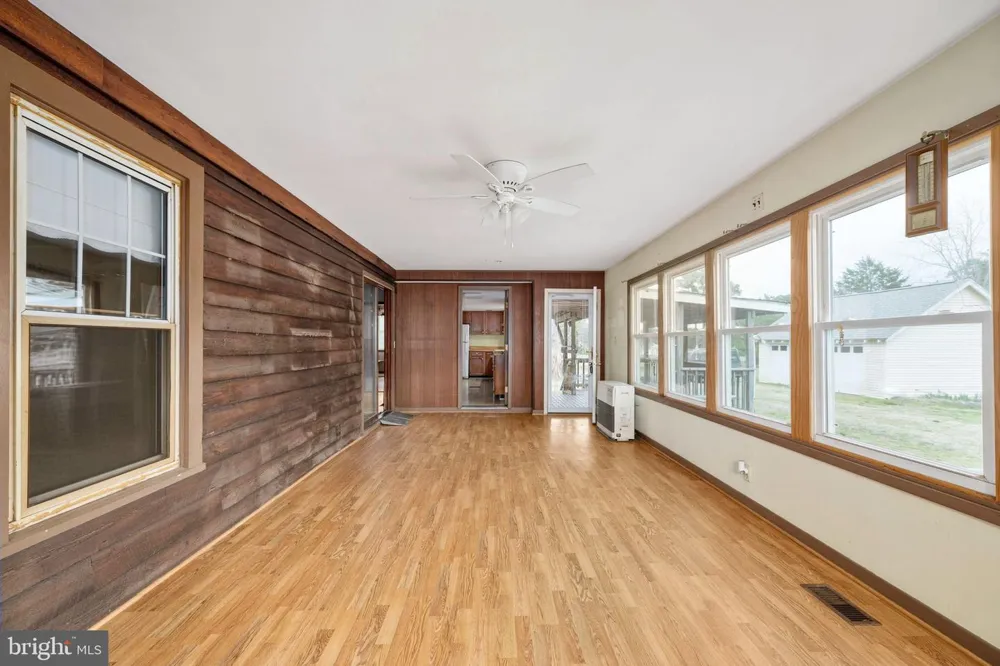 1881 FAIRPORT RD Reedville, VA 22539