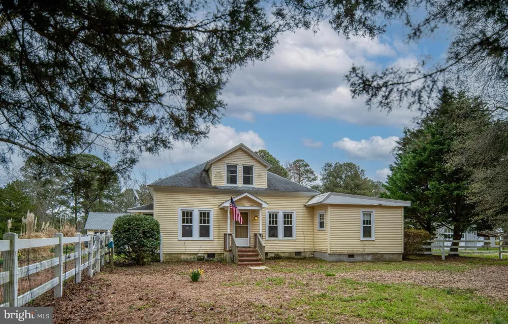 1881 FAIRPORT RD Reedville, VA 22539