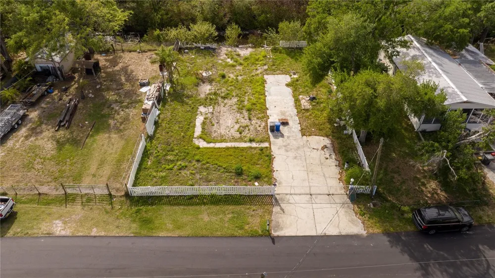 9923 ALAVISTA DRIVE Gibsonton, FL 33534