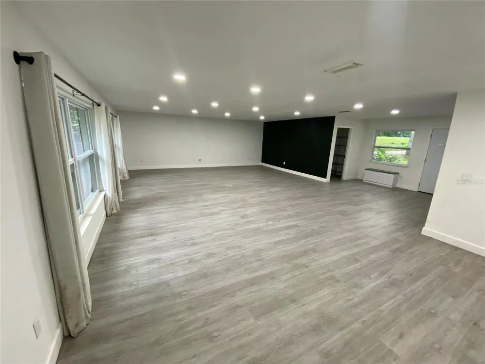 6898 CR 214 Melrose, FL 32666