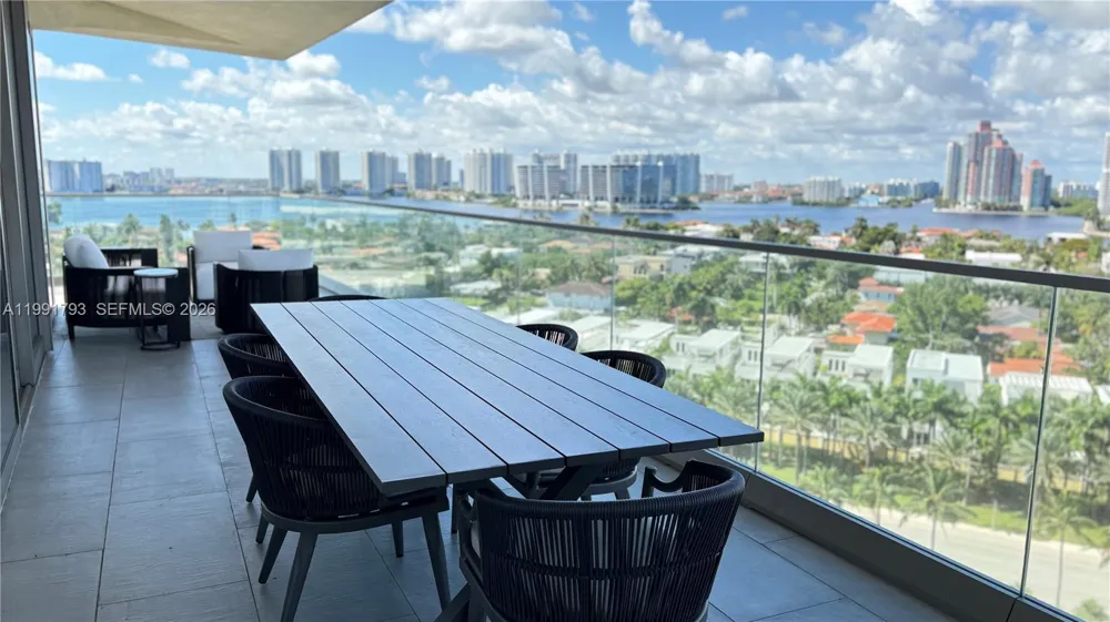 18975 Collins Ave #905 Sunny Isles Beach, FL 33160