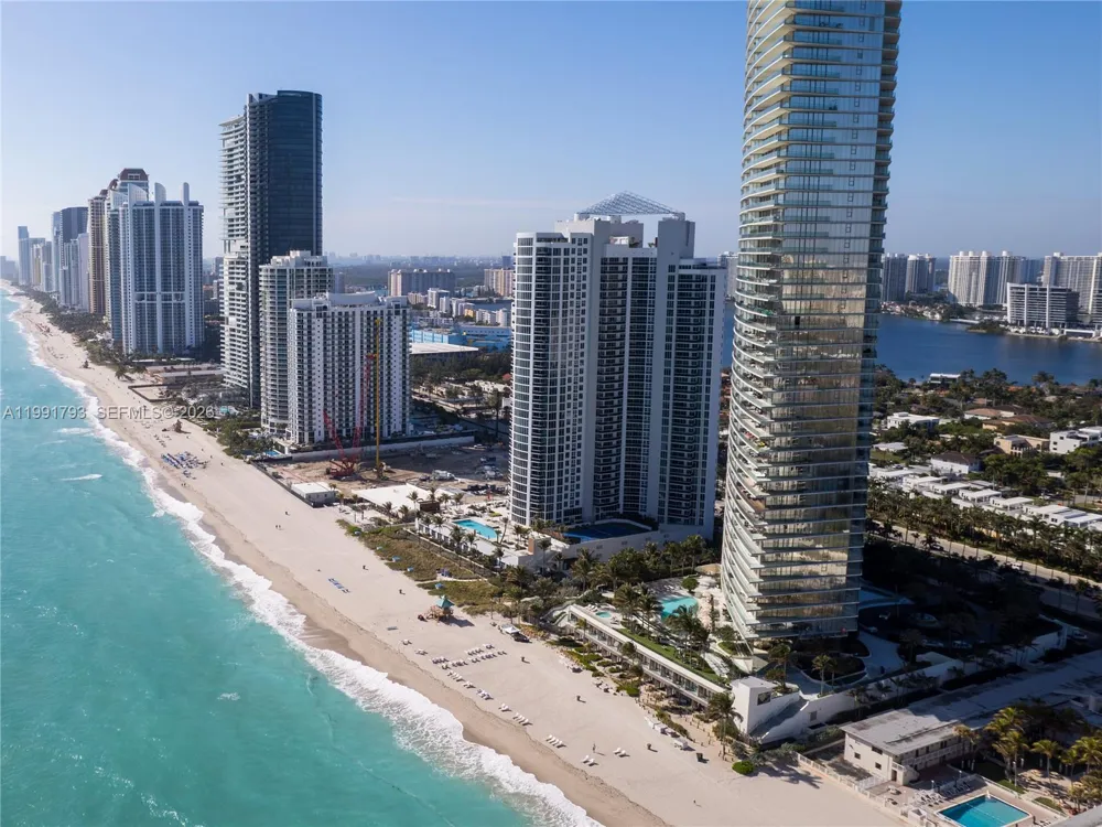 18975 Collins Ave #905 Sunny Isles Beach, FL 33160