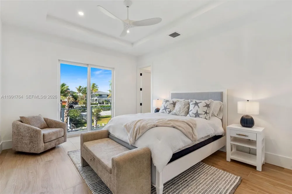 1002 Snapper Ln Key Largo, FL 33037