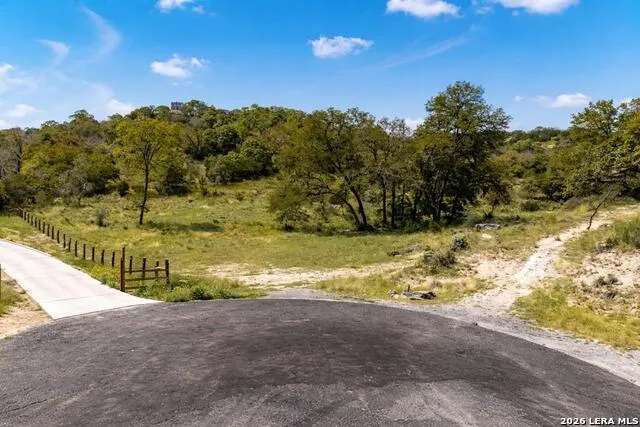 130 Dripping Springs Comfort, TX 78013