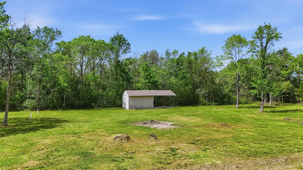 410 Jones Road Highlands, TX 77562
