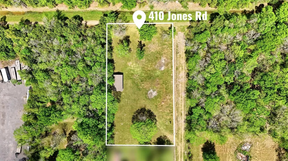 410 Jones Road Highlands, TX 77562
