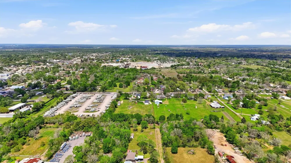 410 Jones Road Highlands, TX 77562