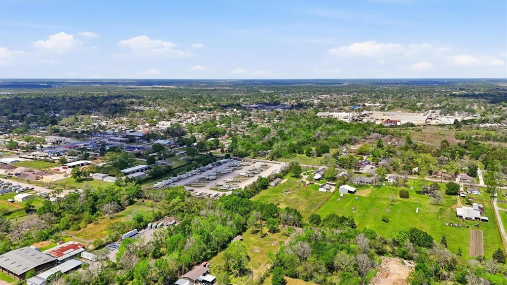 410 Jones Road Highlands, TX 77562