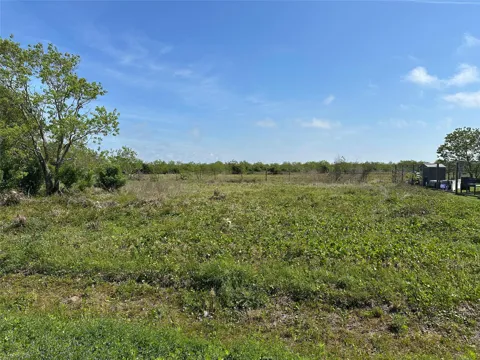 303 Bahama Lane