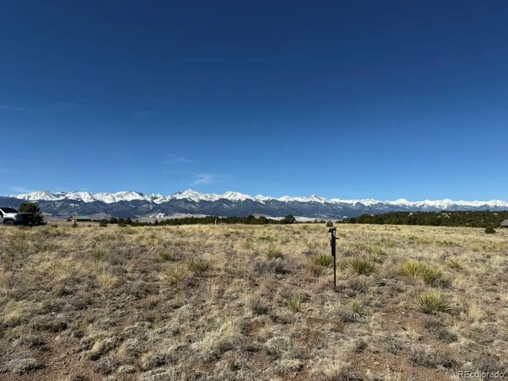 228 Navajo Path Westcliffe, CO 81252