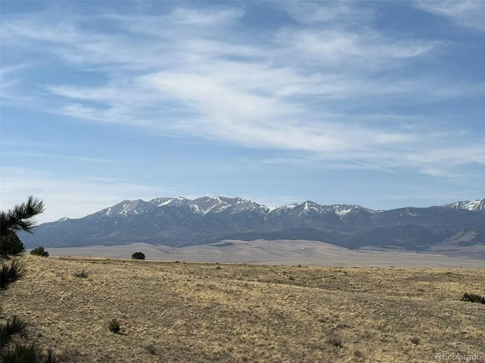 228 Navajo Path Westcliffe, CO 81252