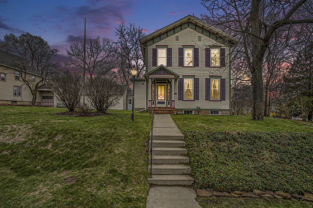 320 Division Street Marshall, MI 49068