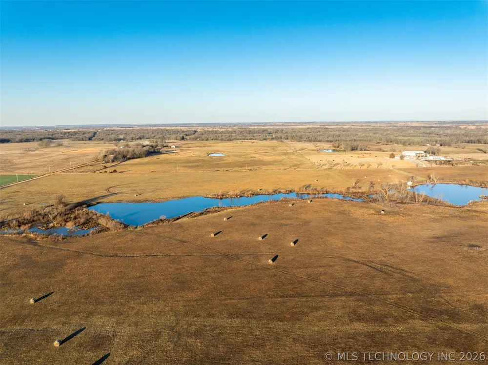 220 E 220 ROAD Afton, OK 74331