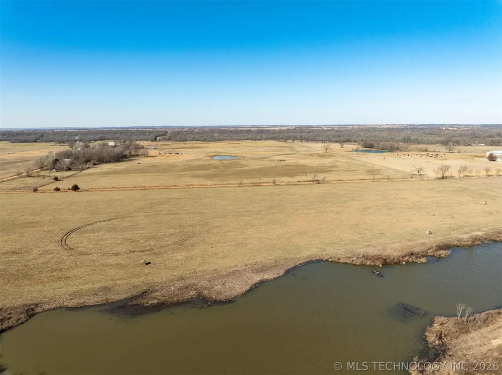 220 E 220 ROAD Afton, OK 74331