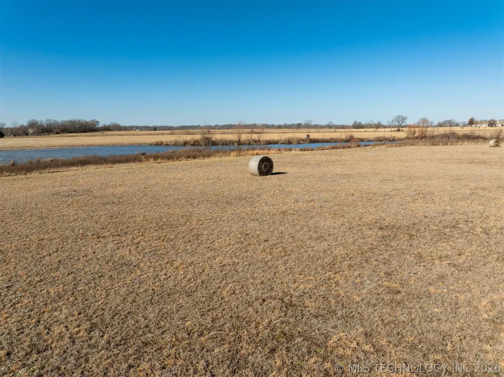 220 E 220 ROAD Afton, OK 74331