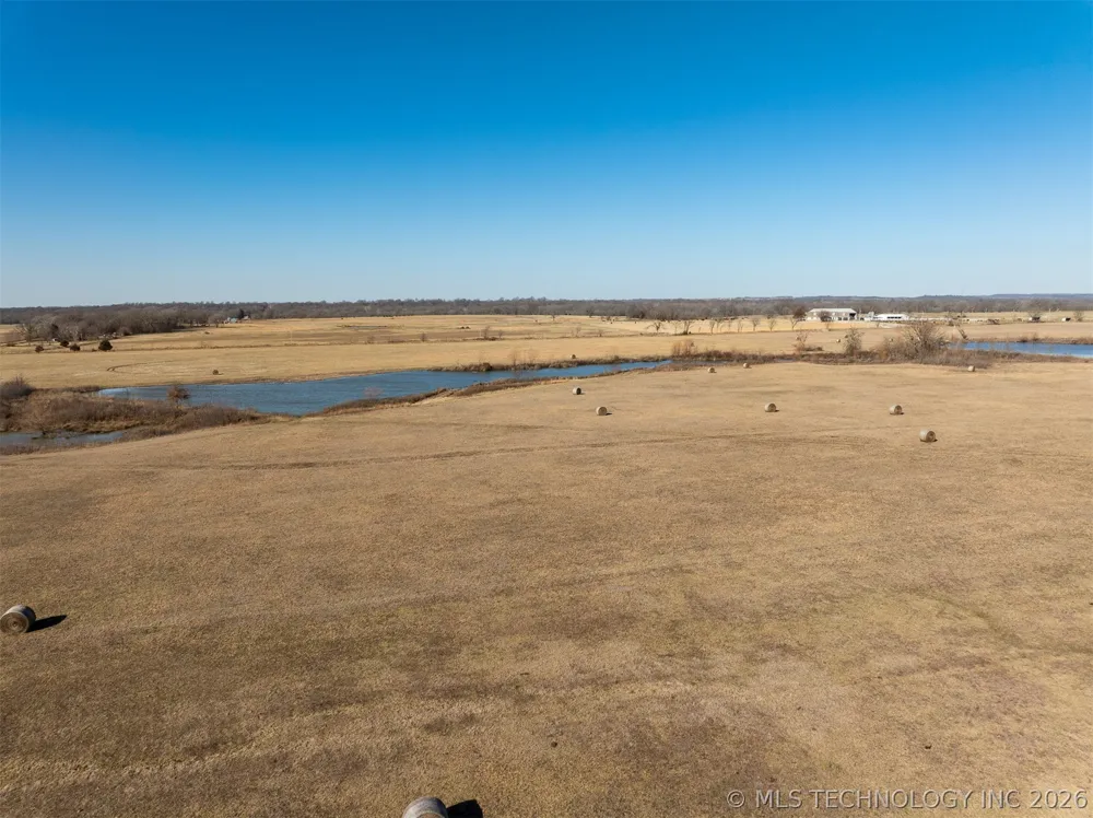 220 E 220 ROAD Afton, OK 74331