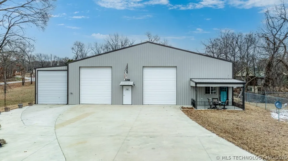 24936 S 611 ROAD Grove, OK 74344