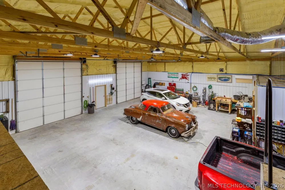 24936 S 611 ROAD Grove, OK 74344