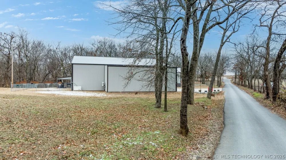 24936 S 611 ROAD Grove, OK 74344
