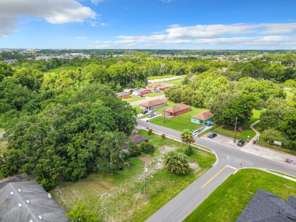939 MOTON AVENUE Sanford, FL 32771
