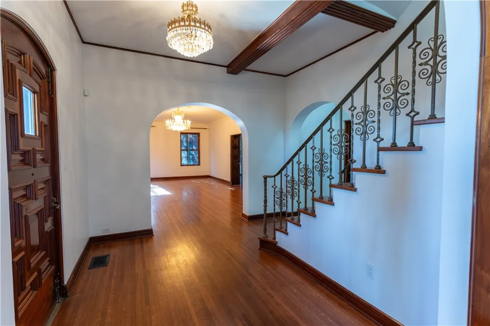 1717 Ocean Drive Corpus Christi, TX 78404