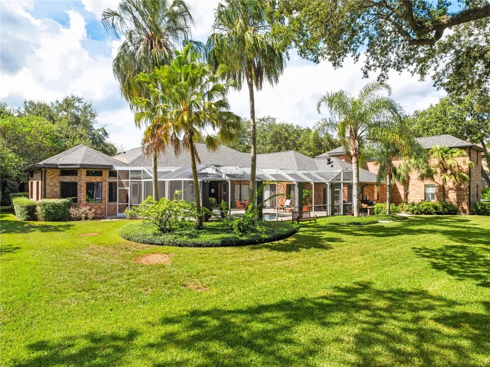 16211 VILLARREAL DE AVILA Tampa, FL 33613