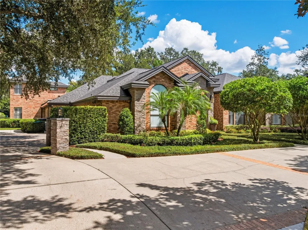16211 VILLARREAL DE AVILA Tampa, FL 33613