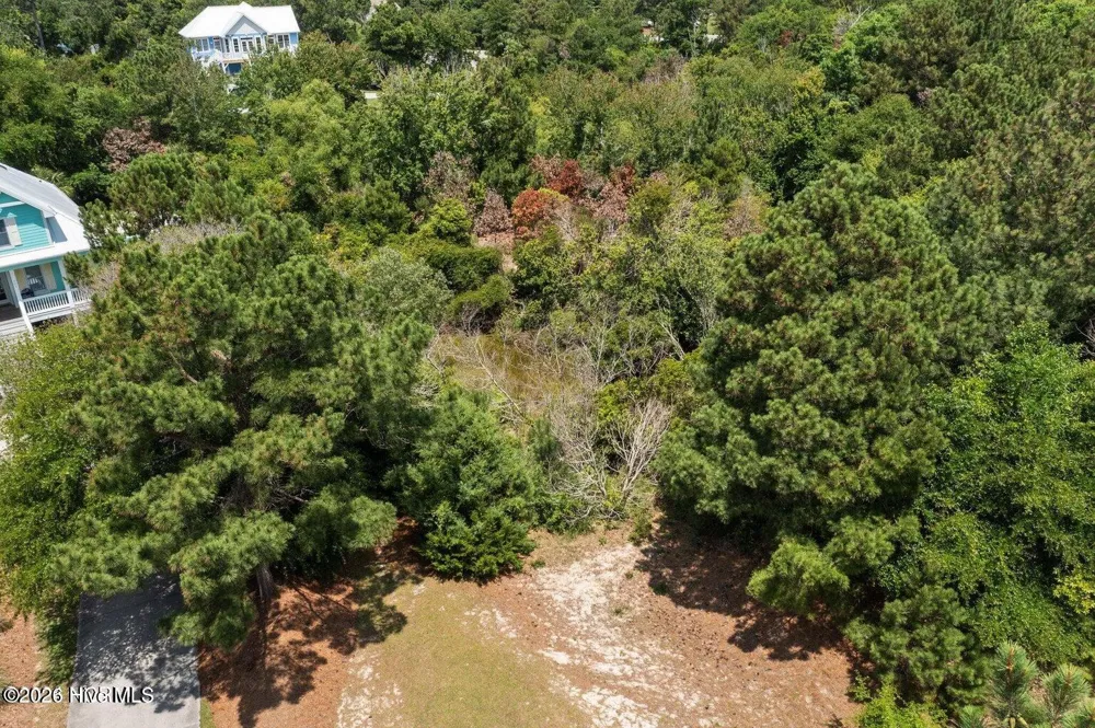 302 Governor Safford Lane Emerald Isle, NC 28594