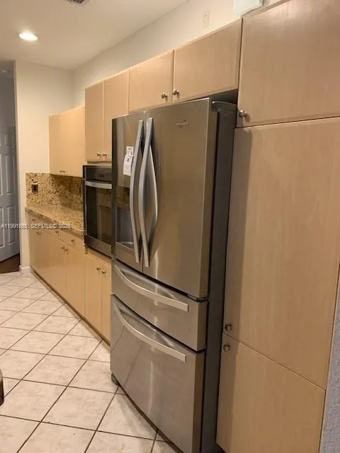 2800 Kinsington Cir Weston, FL 33332