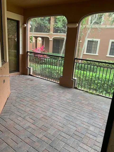 2800 Kinsington Cir Weston, FL 33332