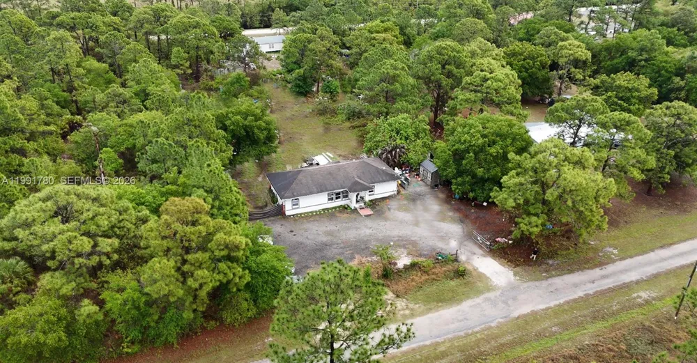825 N Willow ST Clewiston, FL 33440