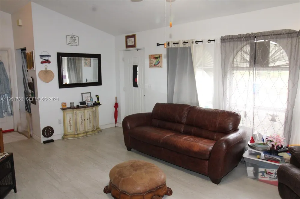 825 N Willow ST Clewiston, FL 33440