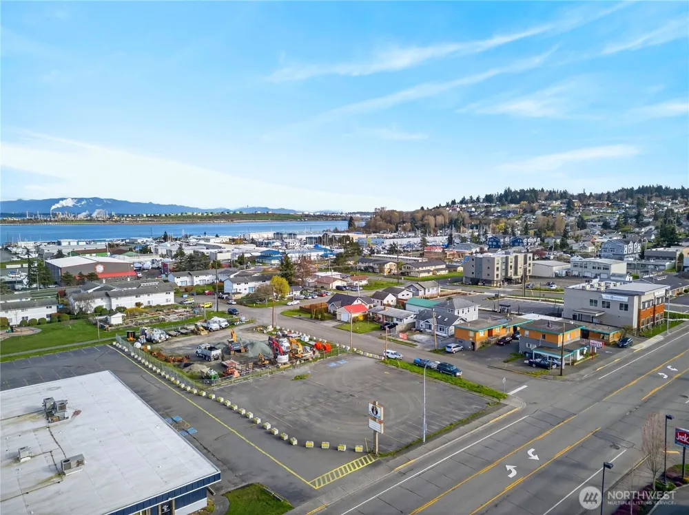 2821 Commercial Avenue Anacortes, WA 98221
