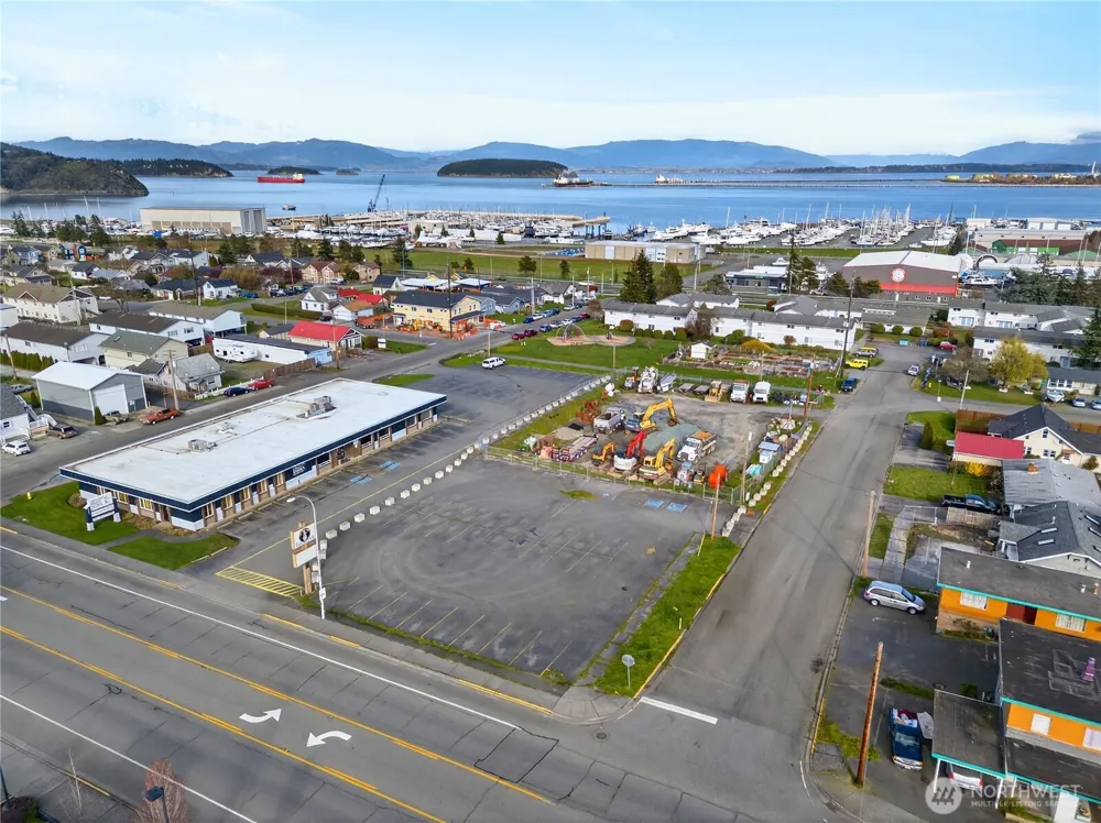 2821 Commercial Avenue Anacortes, WA 98221