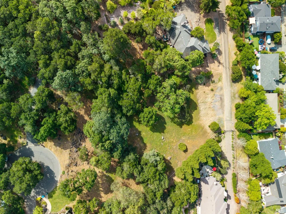 Rim Rock Way Santa Rosa, CA 95404