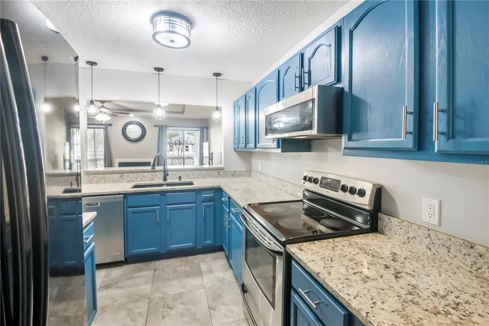 321 ORANGE BLOSSOM DRIVE Winter Haven, FL 33880