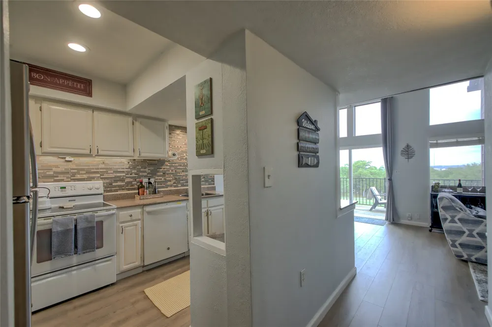 549 Demarett Drive Point Venture, TX 78645