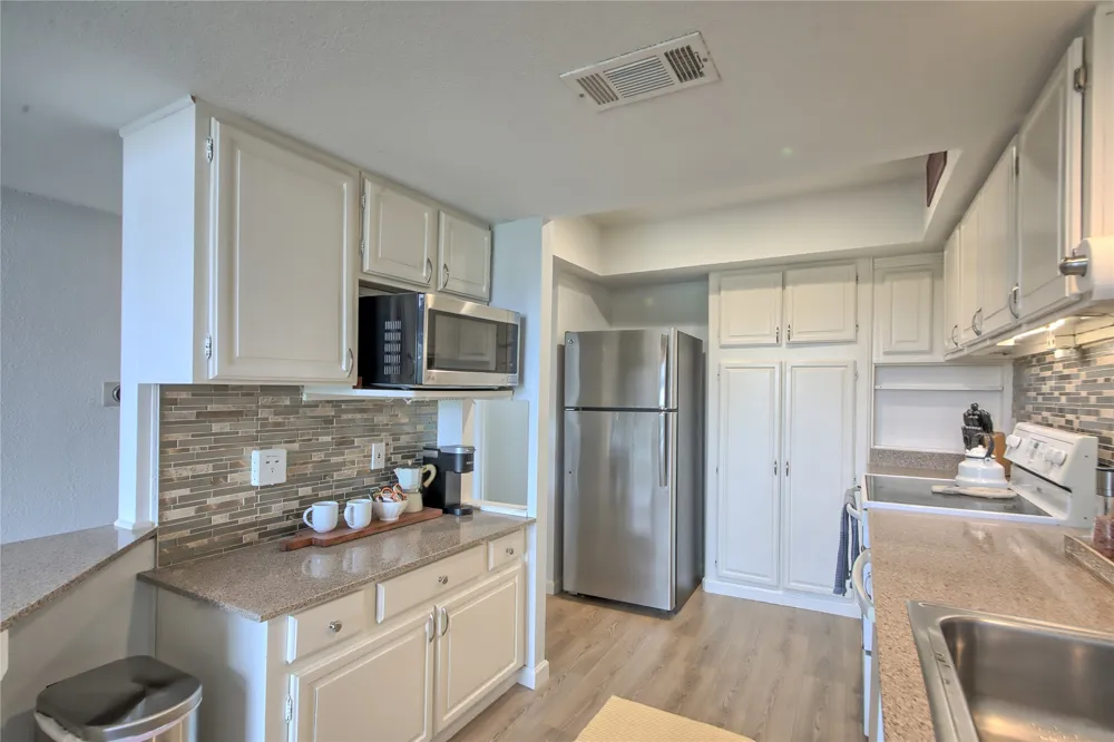 549 Demarett Drive Point Venture, TX 78645