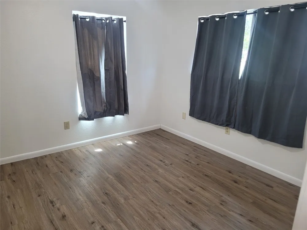 205 2nd Avenue #2 Smithville, TX 78957