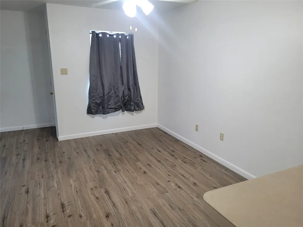 205 2nd Avenue #2 Smithville, TX 78957