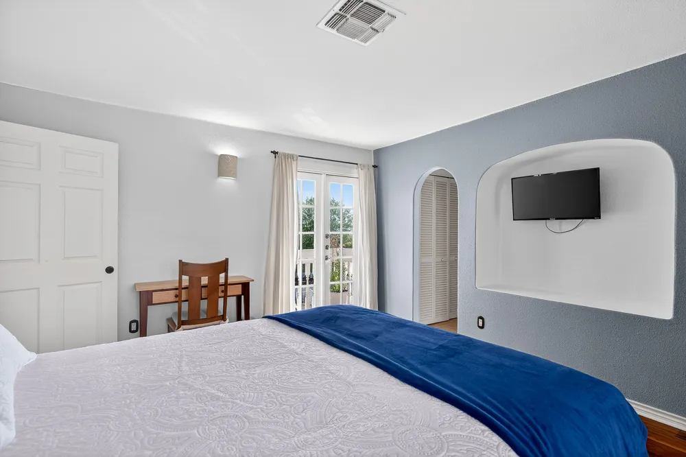 108 Lachite #C280 Horseshoe Bay, TX 78657
