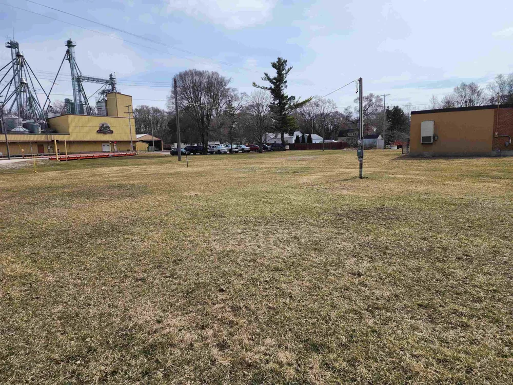 11473 Pine Street Seville Township, MI 48877