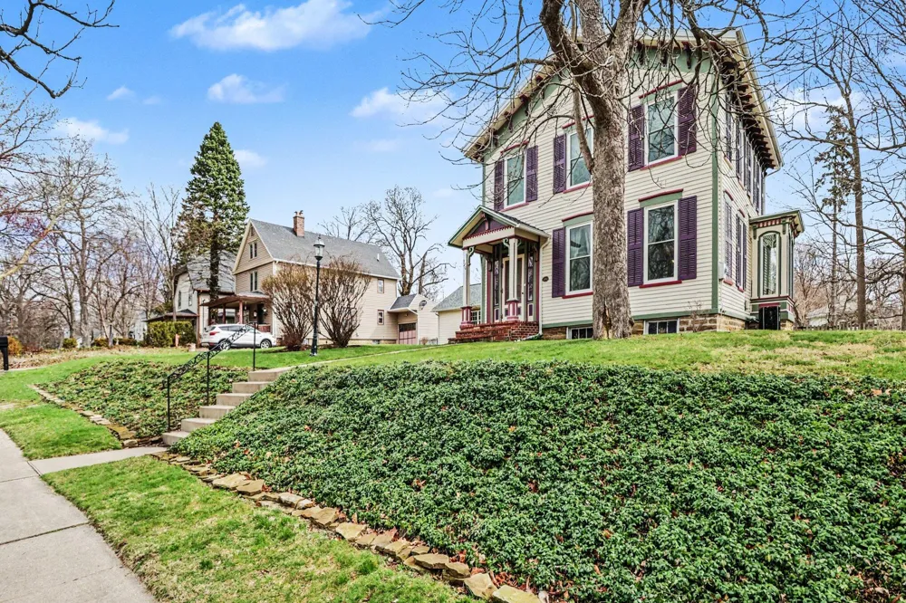 320 Division Street Marshall City, MI 49068