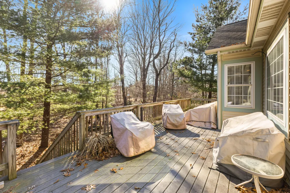 3317 Danglwood Court Fruitport Charter Township, MI 49444