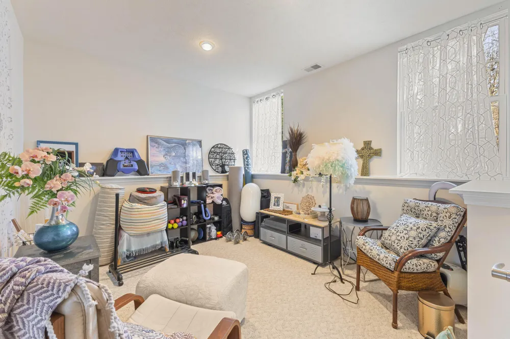 3317 Danglwood Court Fruitport Charter Township, MI 49444