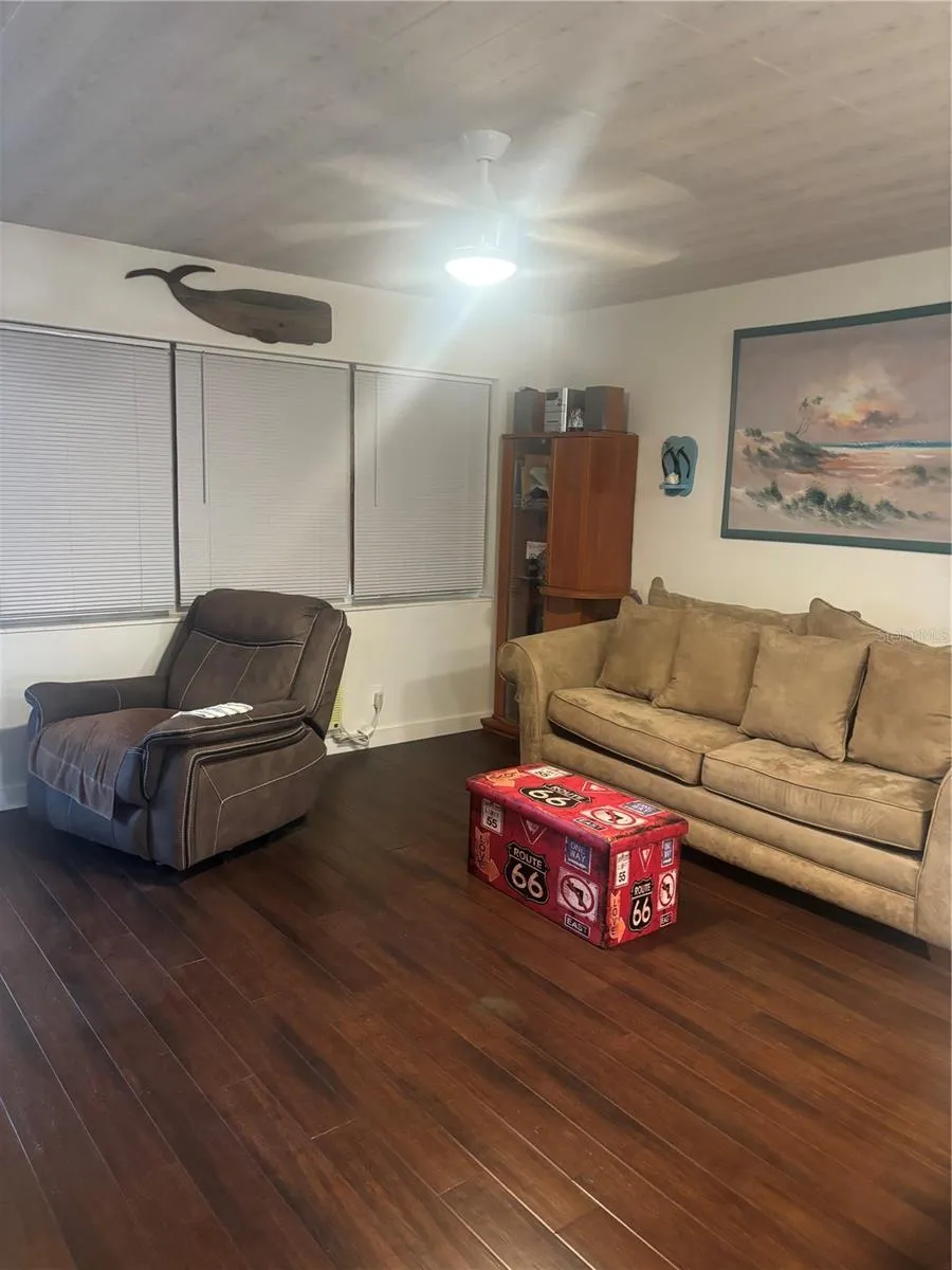 133 BERKSHIRE #133 West Palm Beach, FL 33417