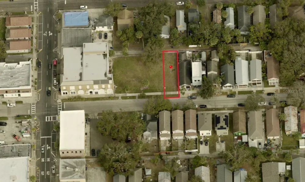 2131 W SPRUCE STREET Tampa, FL 33607